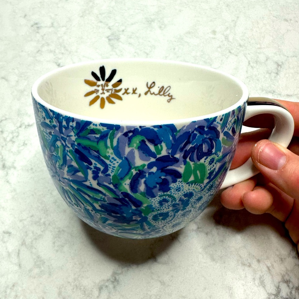 Lilly Pulitzer 12oz Ceramic Blue Floral Coffee Tea Mug Cup Gold Tone Accents